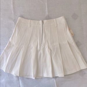 Altar’d State White Zip Front Pleated Skirt NWT